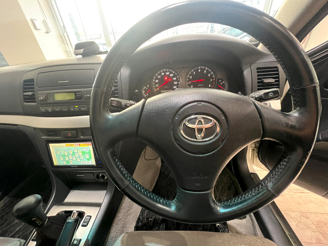 genuine steering wheel of JZX110 MARK 2 GRANDE iR-V.