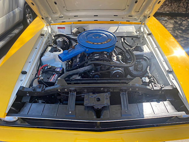 531c V8 engine of FORD XB Falcon Sedan with MAX's INTERCEPTOR MFP 508 Replica.