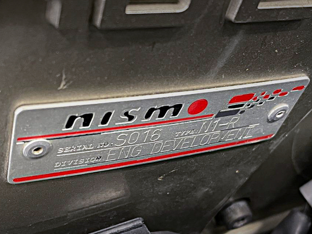 NISMO N1-R serial plate number.