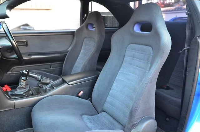 SEATS of R33 GT-R V-SPEC.