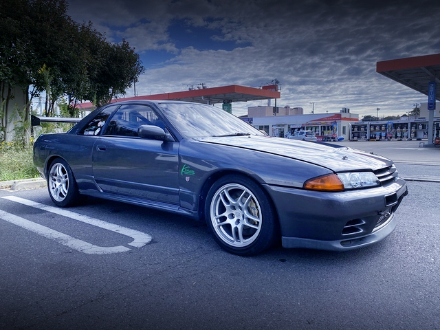front exterior of R32 SKYLINE GT-R.
