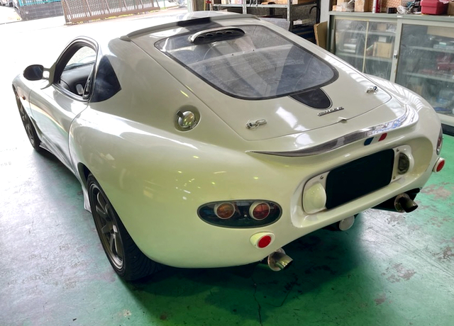 Rear exterior of FD3S THE NEW NAOMIⅡ with white paint.