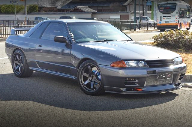 Front exterior of R32 SKYLINE GT-R. 