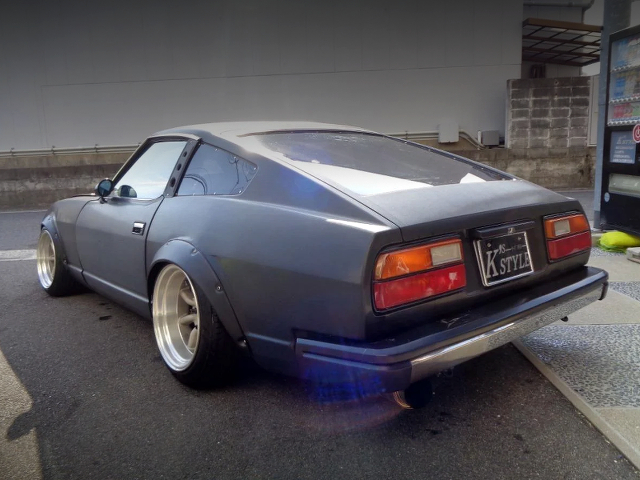 Rear exterior of Bagged S130Z.