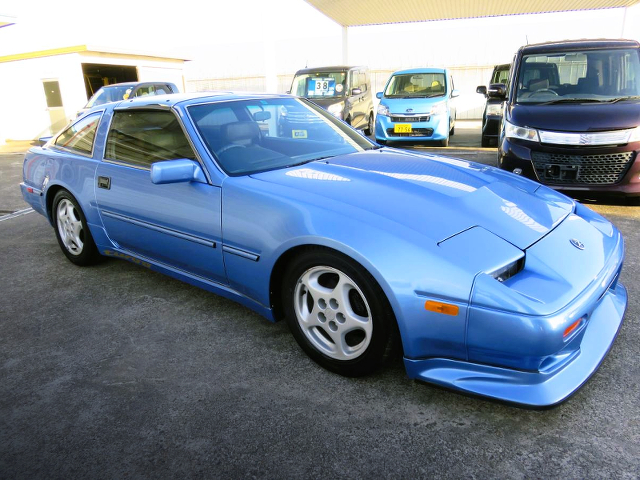 Front exterior of Z31 FAIRLADY Z.