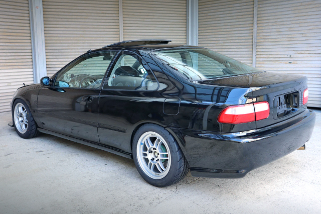 Rear exterior of EJ1 CIVIC COUPE.