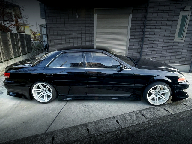 Right side exterior of JZX100 MARK 2.