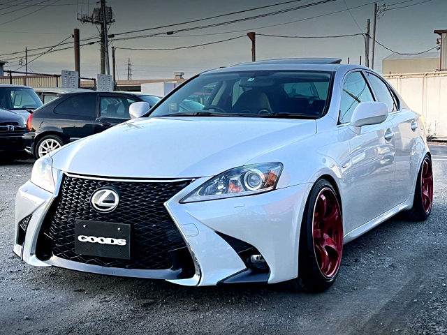 Front exterior of GSE21 LEXUS IS 350.