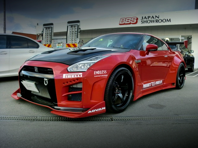 Front exterior of CHARGE SPEED WIDEBODY R35 GTR.
