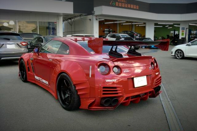 Rear exterior of CHARGE SPEED WIDEBODY R35 GTR.