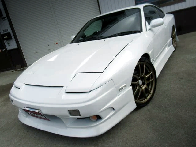 Front exterior of 180SX faced 180SX.