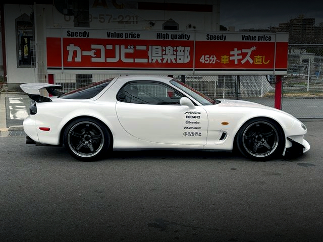 Side exterior of WIDEBODY FD3S RX-7 TYPE RB BATHURST X.