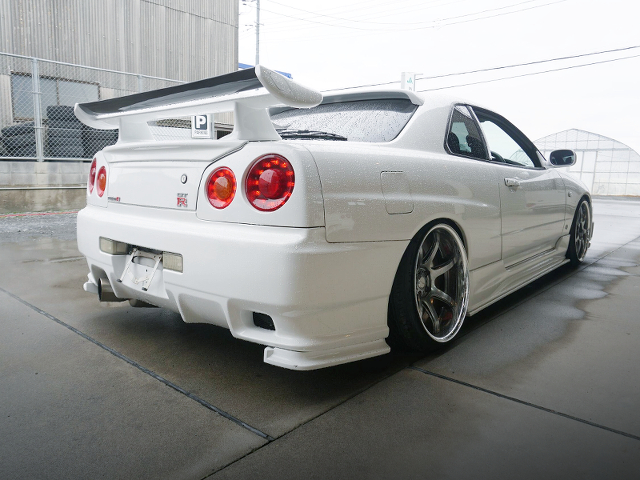 Rear exterior of ER34 SKYLINE COUPE.