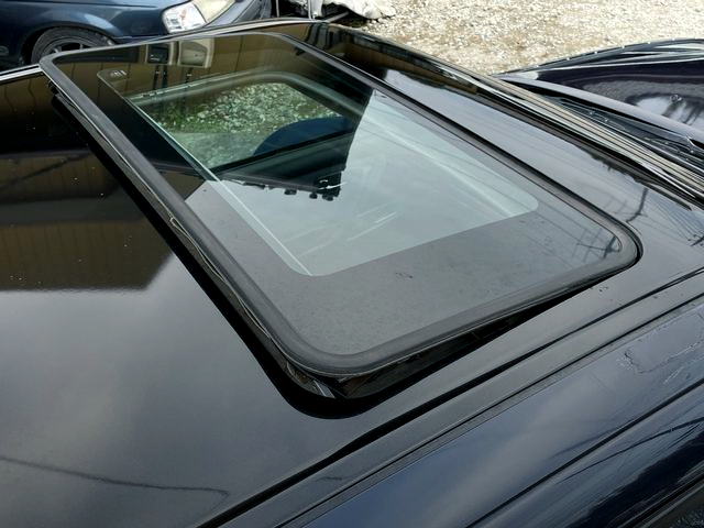 sunroof of WIDEBODY WGNC34 STAGEA 25t RS FOUR S.