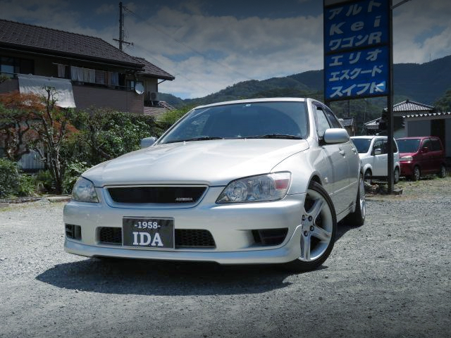 Front exterior of ALTEZZA RS200.
