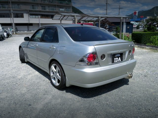 Rear exterior of ALTEZZA RS200.