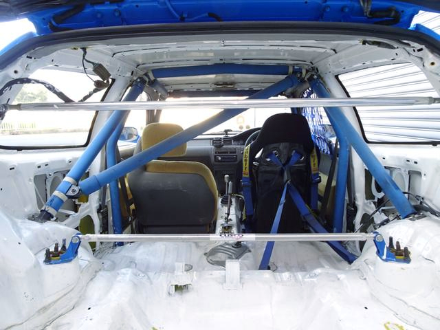 Roll cage of EJ1 CIVIC COUPE.