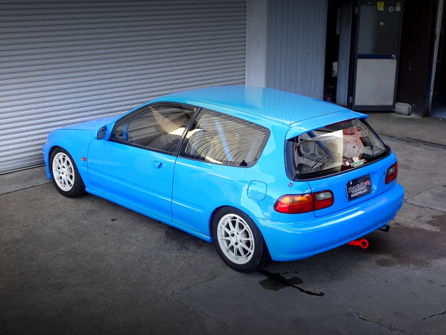 Rear right side exterior of EJ1 CIVIC COUPE.