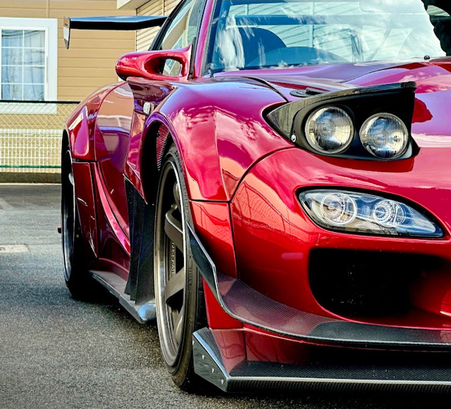 Front headlight of TCP-MAGIC WIDEBODY FD3S RX-7.