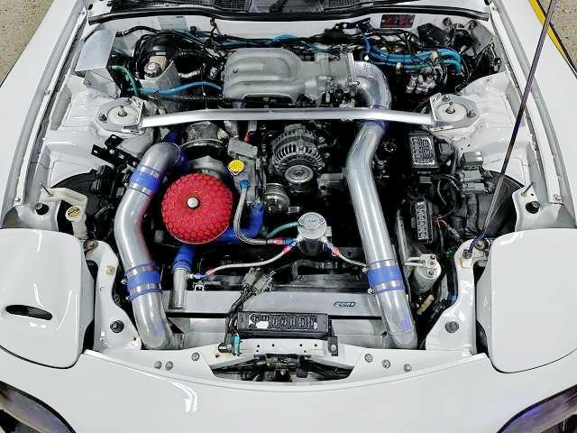 FEED SPEC-5 SIDE PORT COMPLETE ENGINE and GCG GTX3582R SINGLE TURBO in FD3S RX-7 SPIRIT-R TYPE-A engine room.