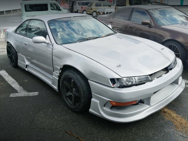 Front exterior of S14 late-model SILVIA Ks.