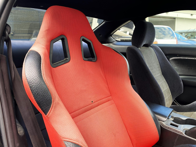 Driver-side bucket seat of S15 SILVIA.