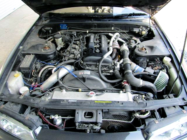 SR20DET turbo engine in HCR32 SKYLINE 4-DOOR engine room.