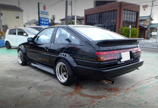 Rear exterior of AE86 COROLLA LEVIN SR with TRUENO BLACK LIMITED STYLE and WIDEBODY.