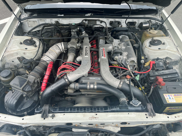 1G-GTEU air cooled intercooler twin turbo engine in GX71 TOYOTA MARK 2 engine room.