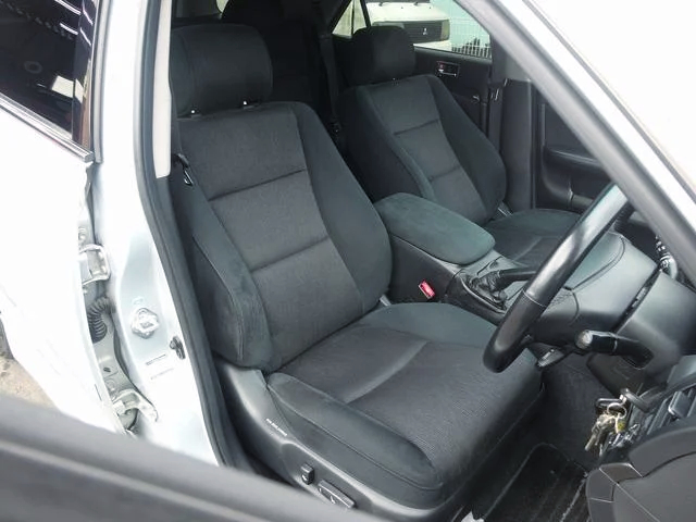 Interior seats of JZX110W MARK 2 2.5iR-V.