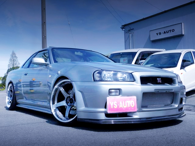 Front exterior of R34 SKYLINE GT-R V-SPEC modified single turbo.