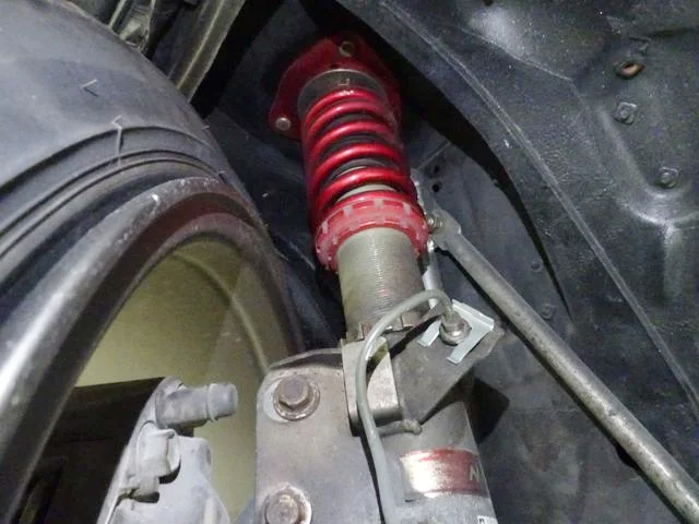 Coilover of A31 CEFIRO with SR20DET.