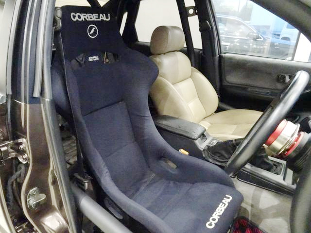Driver side full bucket seat of A31 CEFIRO with SR20DET.