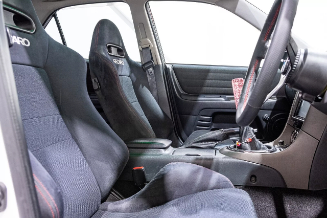 Interior seats of SXE10 ALTEZZA RS200.