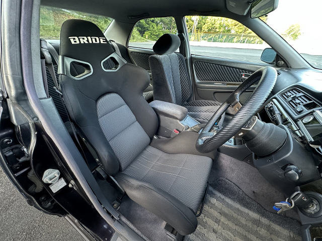 Interior seats of JZX100 CHASER TOURER-V.