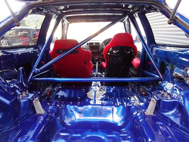 Roll cage and seats of EK9 CIVIC TYPE-R.