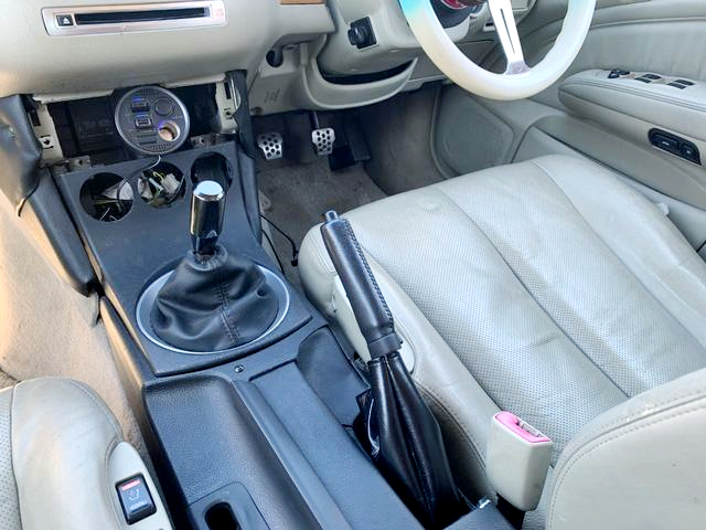 manual conversion interior of HF50 CIMA 300G with Z33 6MT conversion.