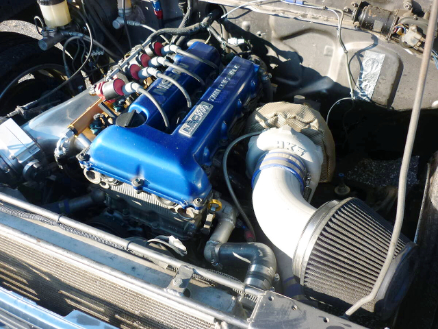 HKS turbocharged SR20 2.2L stroker. 