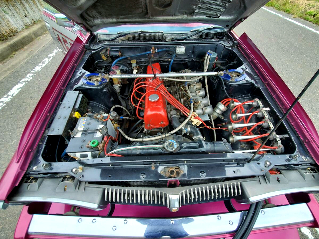 L28 engine with Solex carbs.