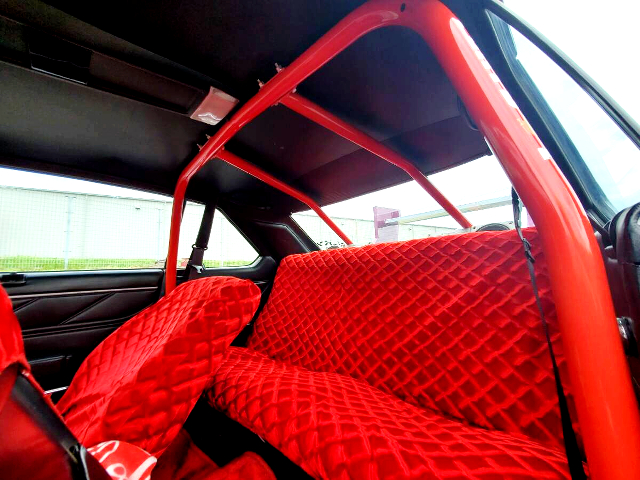 Roll bar and seats.