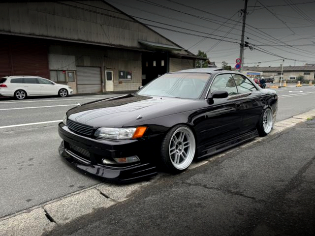 Front exterior of JZX90 MARK 2 TOURER-V.