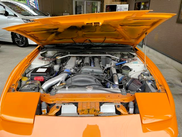 SR20DET turbo engine of S15 SILVIA SPEC-R with 180SX front-end conversion.