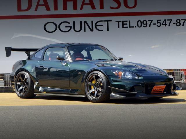 Front exterior of WIDEBODY S2000.