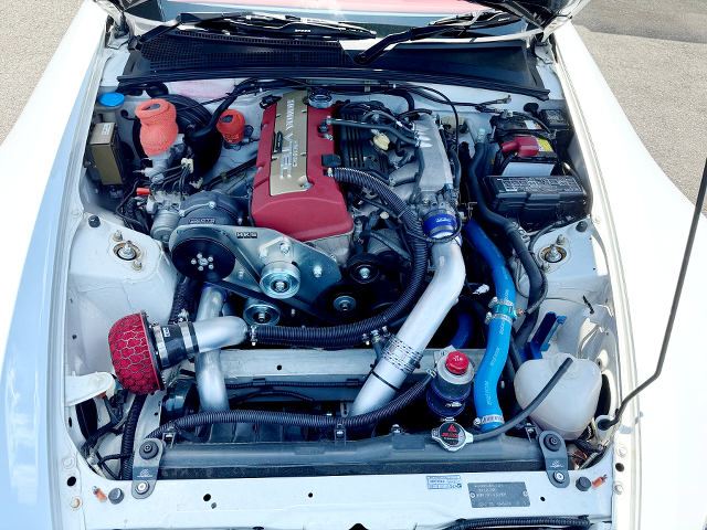 F20C 2.0L VTEC engine with HKS GT2 SUPERCHARGER.