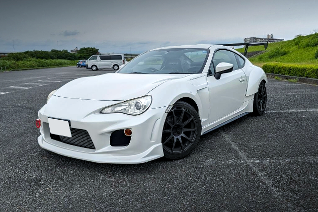 Front exterior of WIDEBODY ZN6 TOYOTA 86GT.