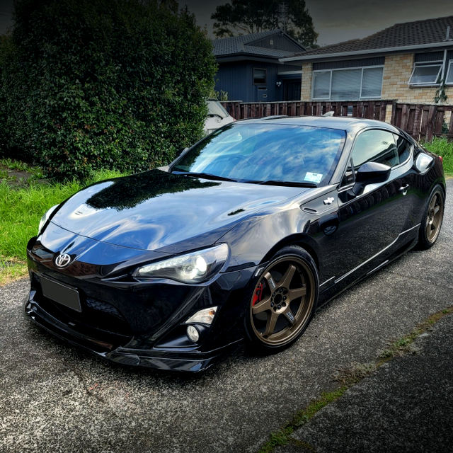 Front exterior of ZN6 TOYOTA 86 with EJ20X.