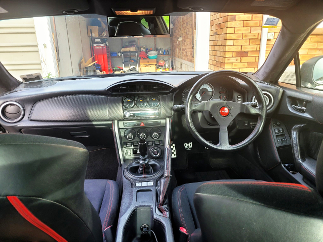 Interior of ZN6 TOYOTA 86 with EJ20X.