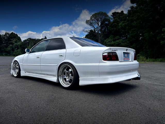 Rear exterior of JZX100 CHASER TOURER-V.