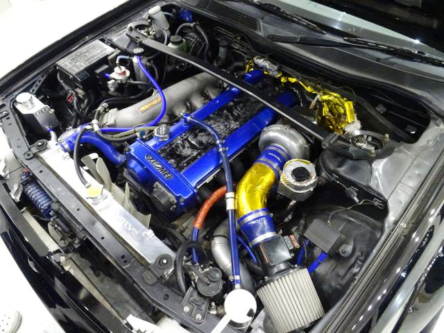 RB25DET with RX6 single turbo.