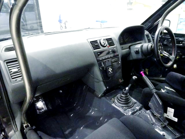 Dashboard of C34 LAUREL.